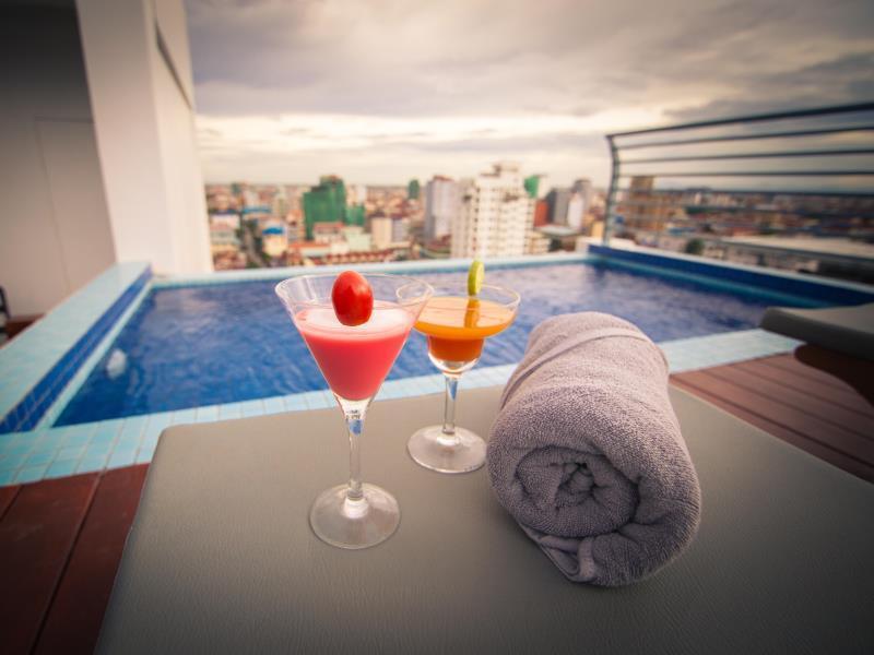 Colina Sky Hotel Phnom Penh Zewnętrze zdjęcie